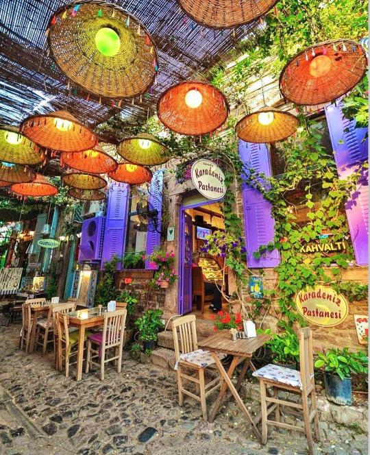 18 NİSAN CUMARTESİ  FOÇA - AYVALIK - CUNDA – KÜÇÜKKÖY